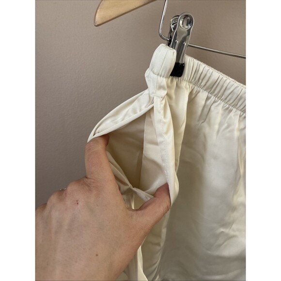 Auden Luxury Collection Satin Pajama Shorts Cream Large - Picture 4 of 6